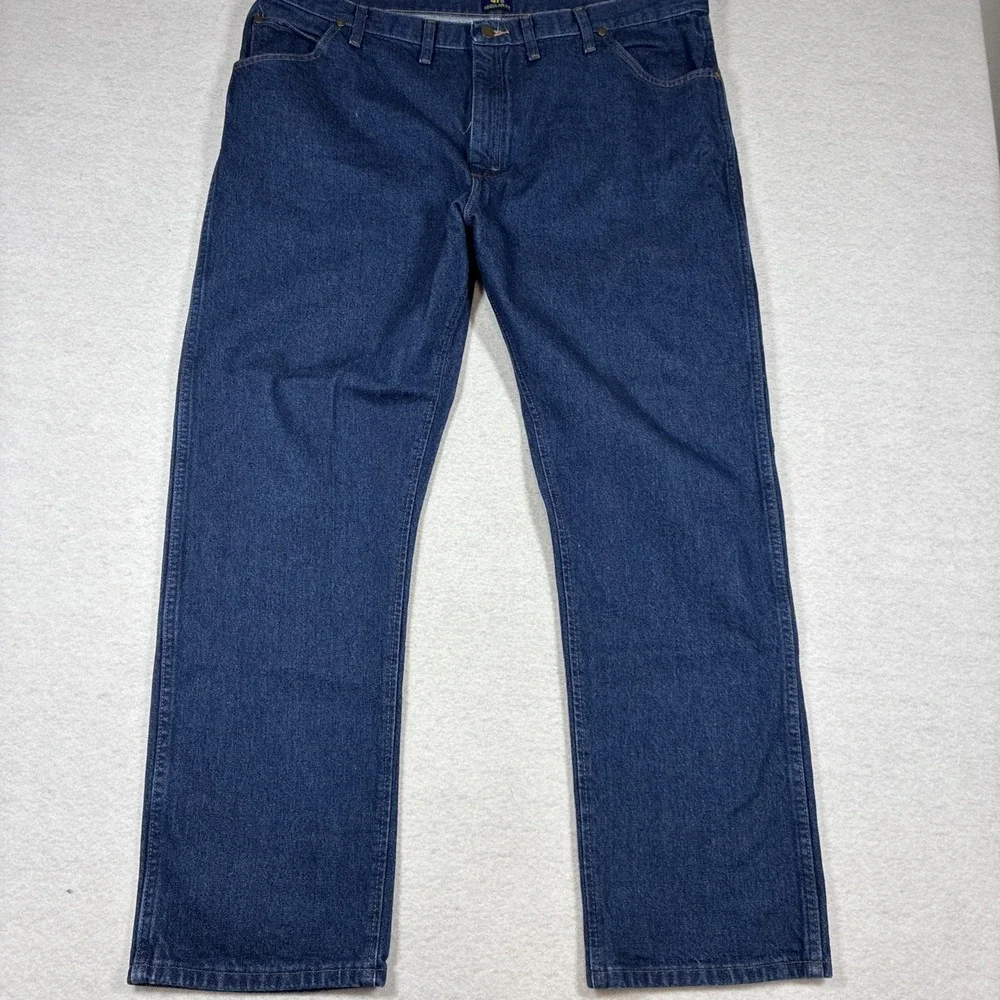 Wrangler 47 MWZ Blue Jeans Mens Size 44 x 32 Regular Fit Straight Leg Western